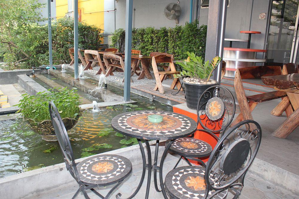 D Varee Xpress Makkasan Hotel Banguecoque Exterior foto