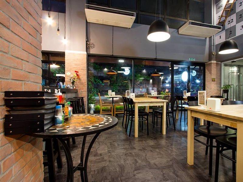 D Varee Xpress Makkasan Hotel Banguecoque Exterior foto