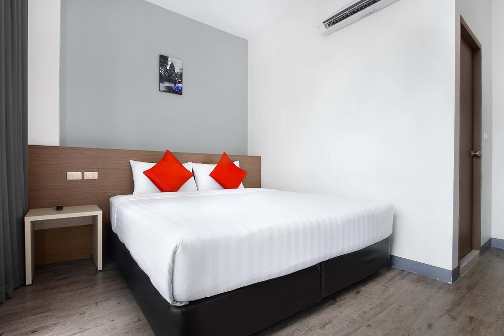 D Varee Xpress Makkasan Hotel Banguecoque Exterior foto
