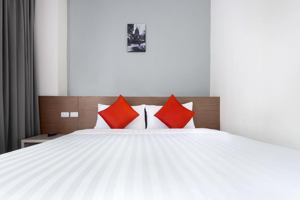 D Varee Xpress Makkasan Hotel Banguecoque Exterior foto