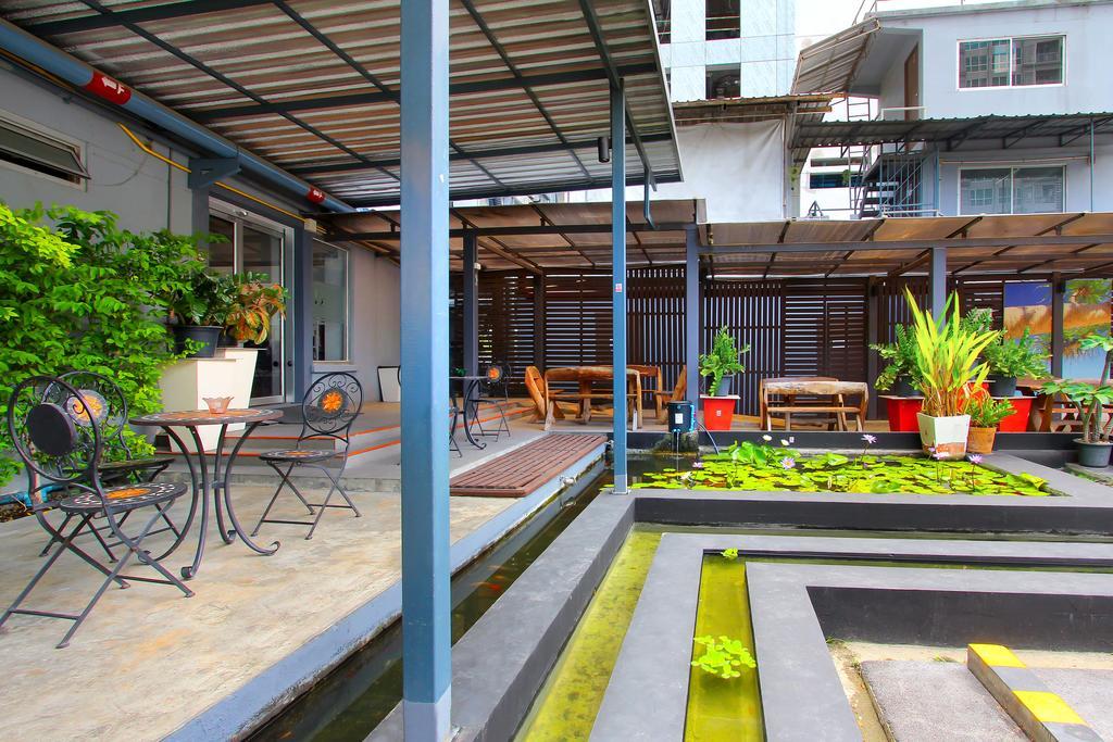 D Varee Xpress Makkasan Hotel Banguecoque Exterior foto