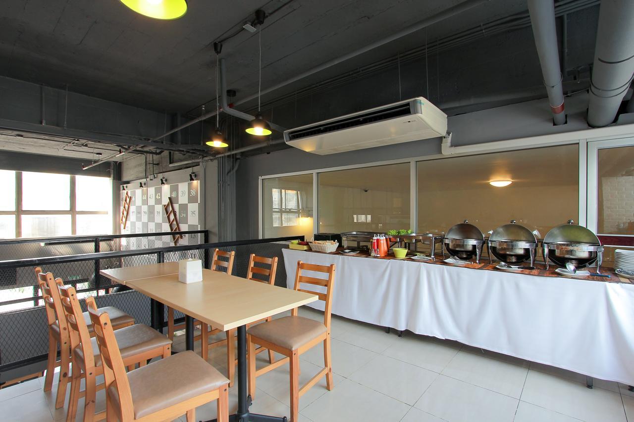 D Varee Xpress Makkasan Hotel Banguecoque Exterior foto